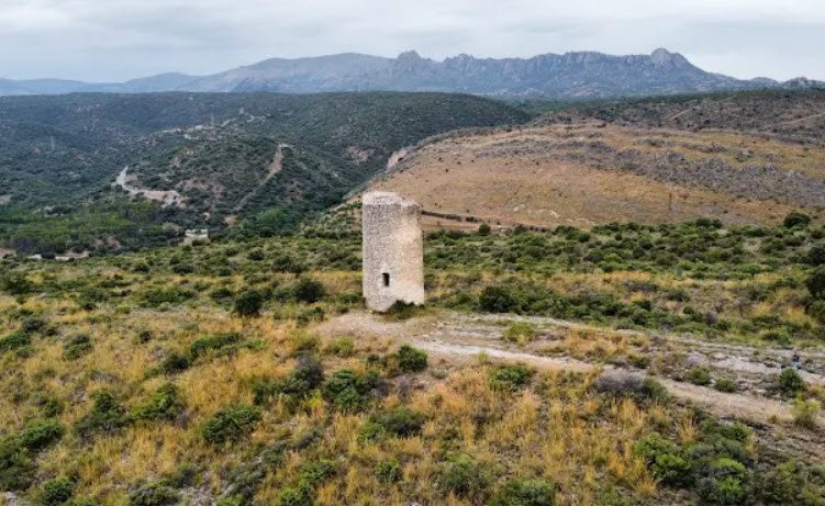 Watchtower of Arrebatacapas, Spain